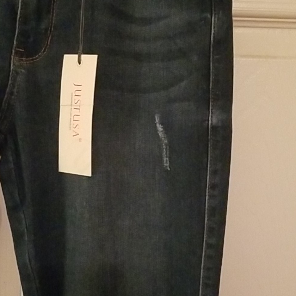 Jeans - Picture 3 of 4